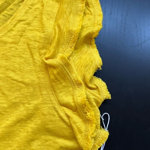 NEW ! CHICO'S Mustard Yellow Linen Ruffled Sleeveless Top - sz 12 (chicos 2) - Picture 2 of 8